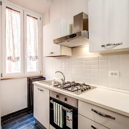 아파트 Monti Quiet And Spacious *